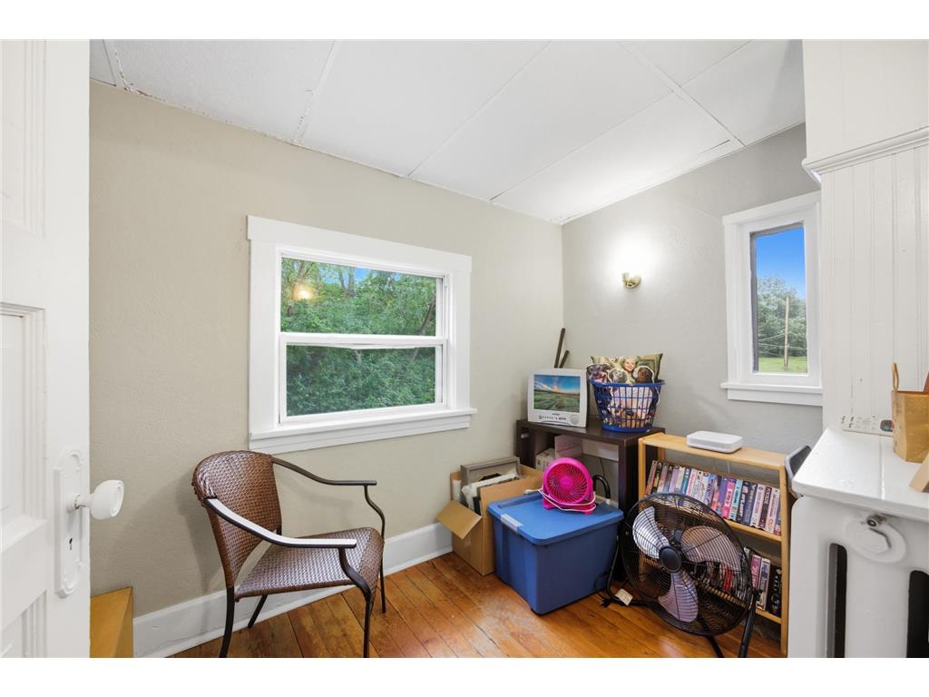 1083 Chatsworth Street N Saint Paul MN 55103 7028228 image14