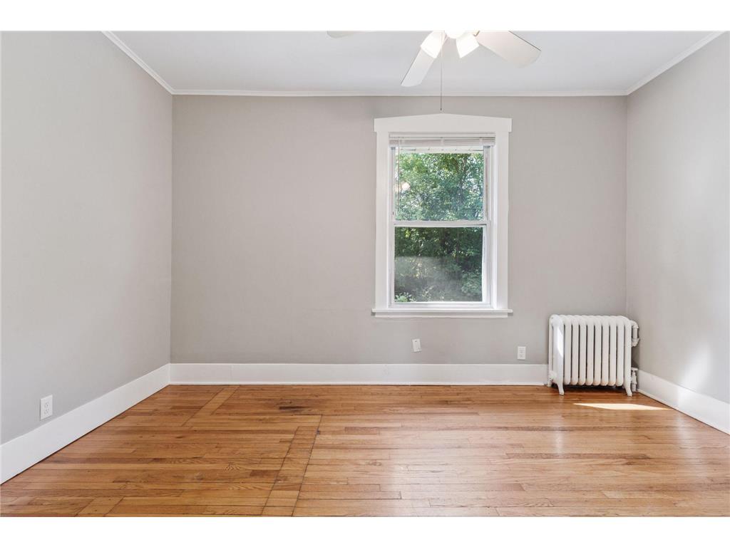 1083 Chatsworth Street N Saint Paul MN 55103 7028228 image23