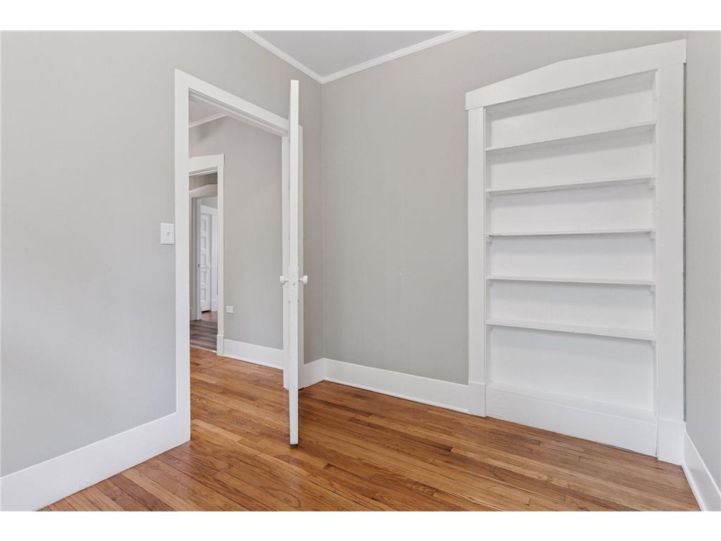 1083 Chatsworth Street N Saint Paul MN 55103 7028228 image27