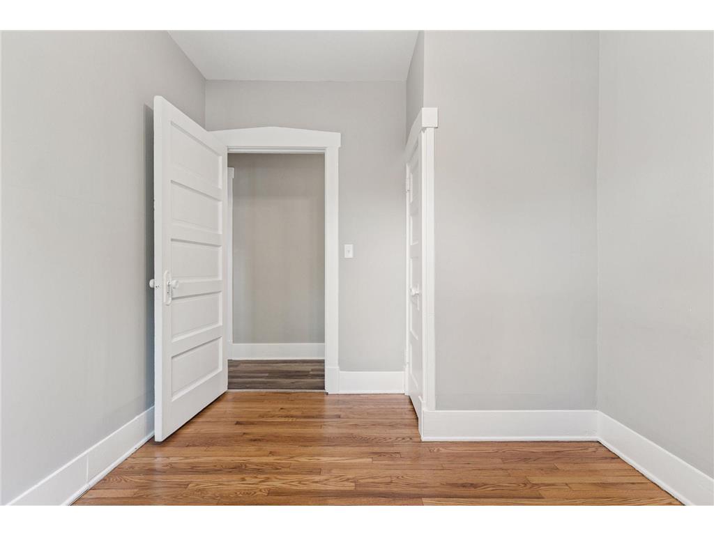 1083 Chatsworth Street N Saint Paul MN 55103 7028228 image28