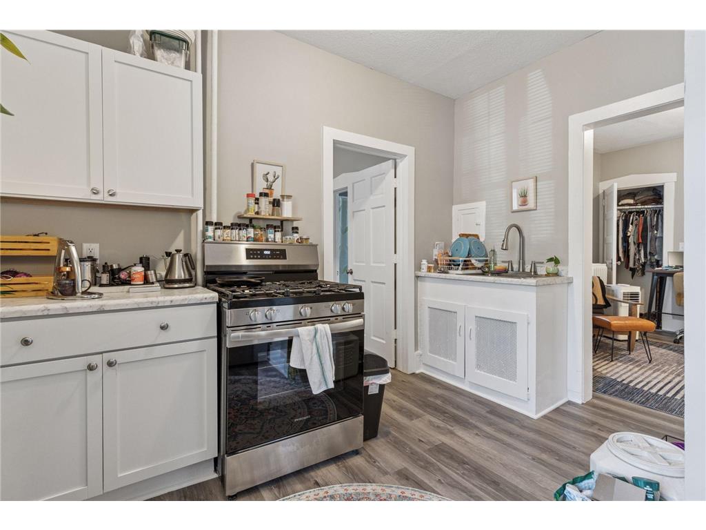 1083 Chatsworth Street N Saint Paul MN 55103 7028228 image3