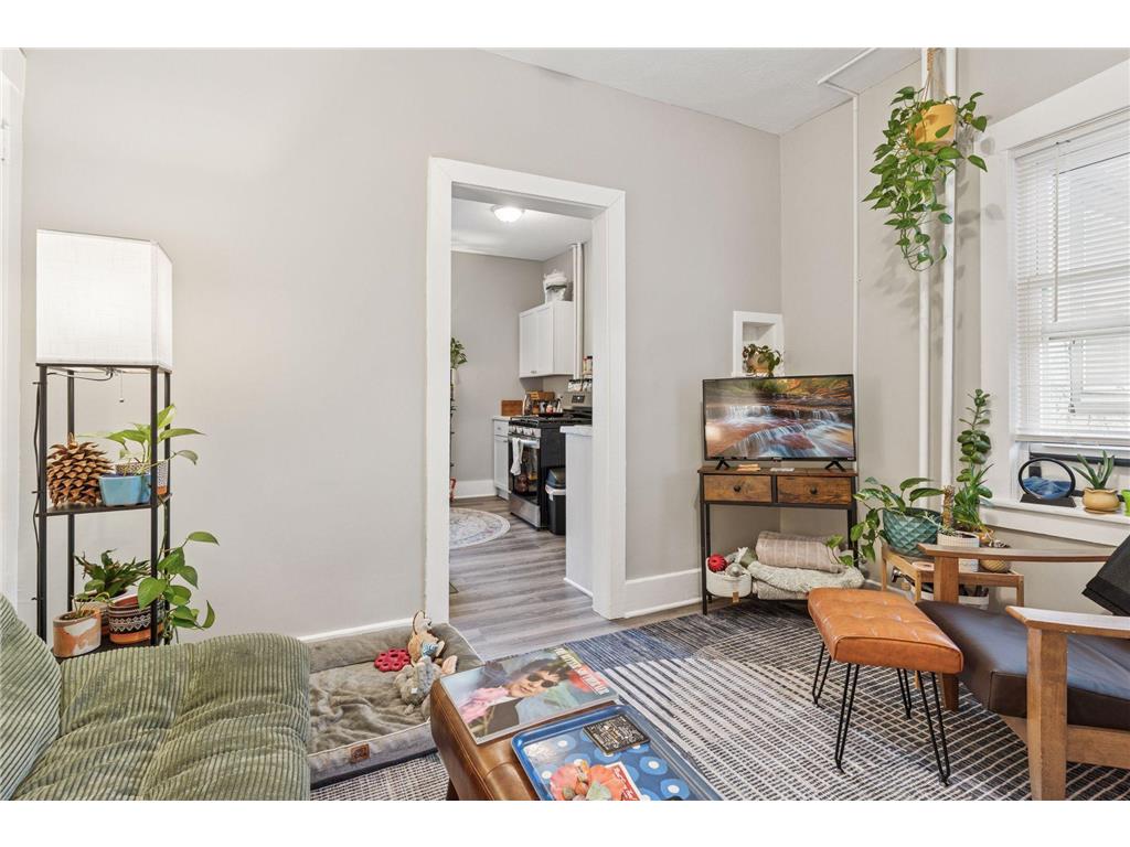 1083 Chatsworth Street N Saint Paul MN 55103 7028228 image4