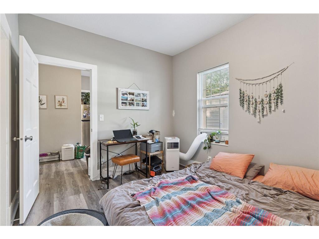 1083 Chatsworth Street N Saint Paul MN 55103 7028228 image7