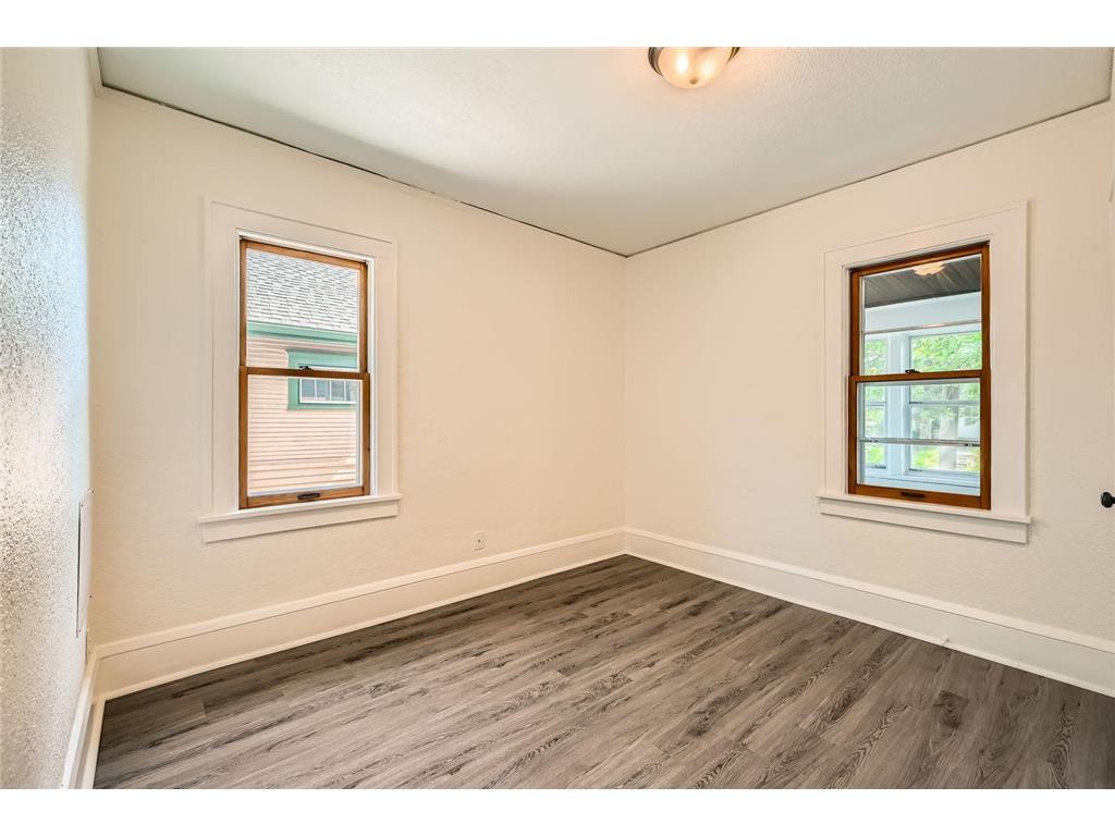 1083 Western Avenue N Saint Paul MN 55117 6745006 image13