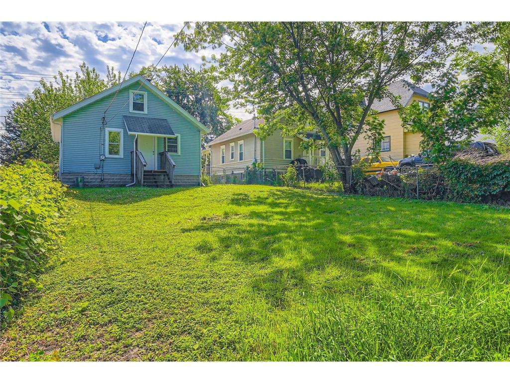 1083 Western Avenue N Saint Paul MN 55117 6745006 image24