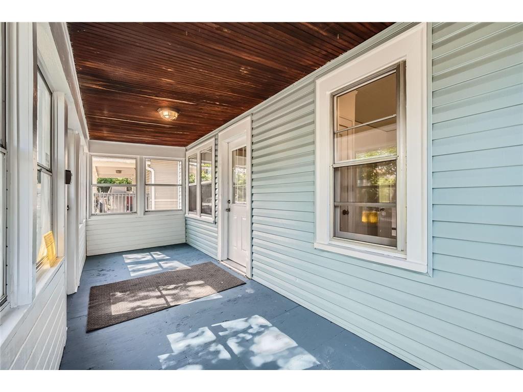 1083 Western Avenue N Saint Paul MN 55117 6745006 image3