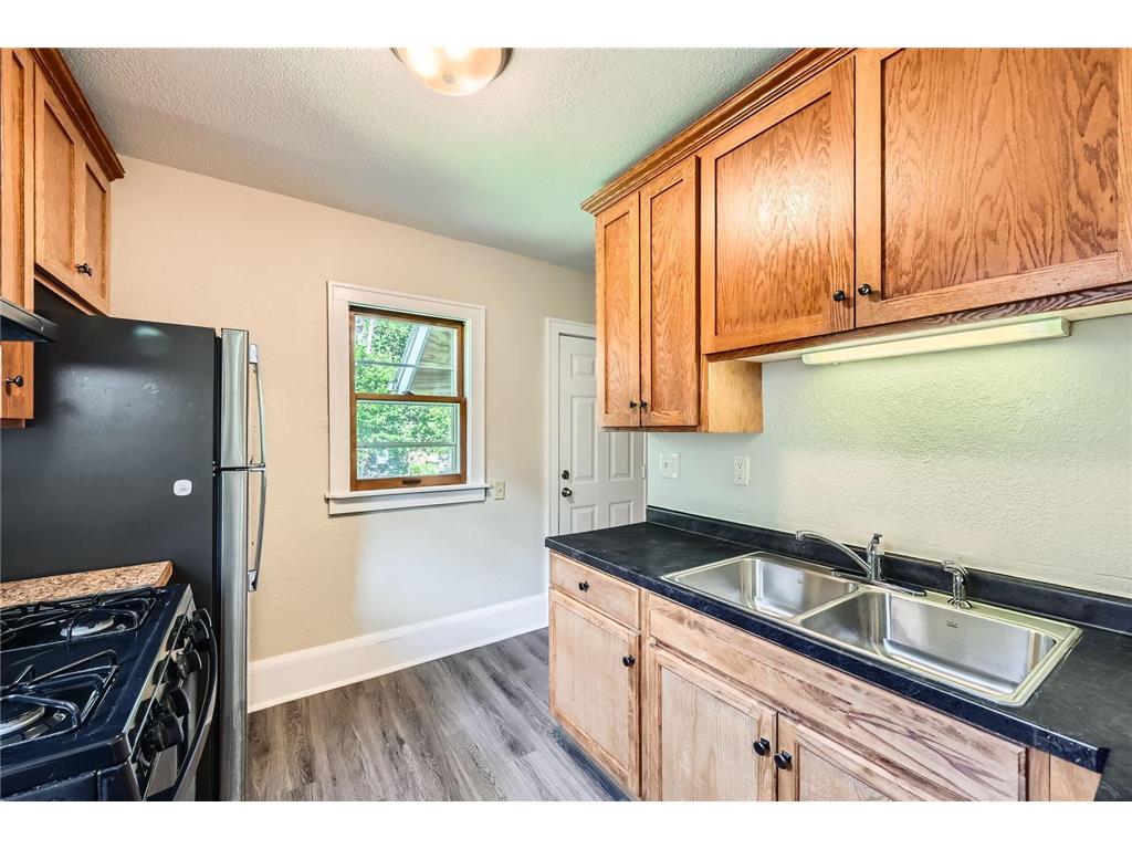 1083 Western Avenue N Saint Paul MN 55117 6745006 image8