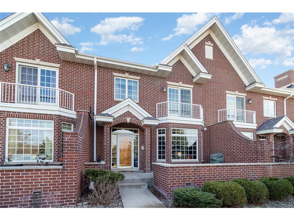 10834 Falling Water Lane #C Woodbury MN 55129 - Fish Lake 6687784 image1