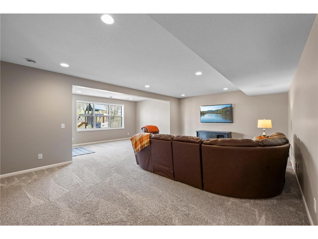 10834 Knollwood Court Woodbury MN 55129 7052399 image43