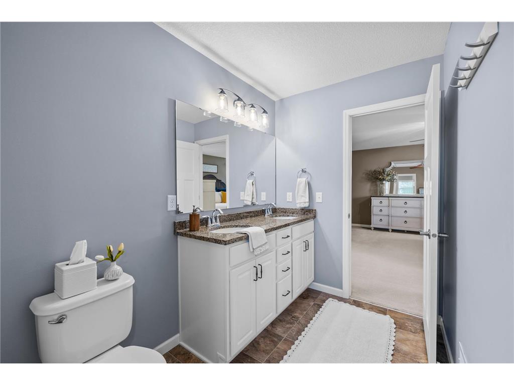 10834 Knollwood Court Woodbury MN 55129 7052399 image70