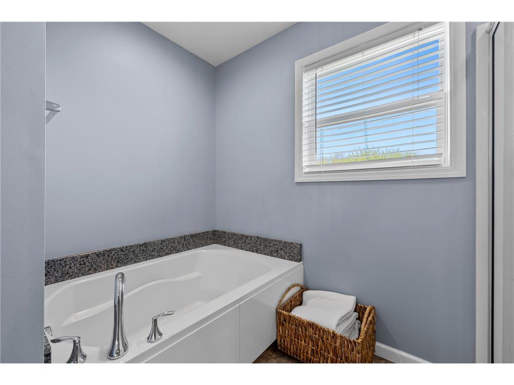 10834 Knollwood Court Woodbury MN 55129 7052399 image71