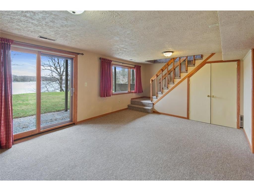 10836 Quitter Avenue NW South Haven MN 55382 - Marie 6516880 image12