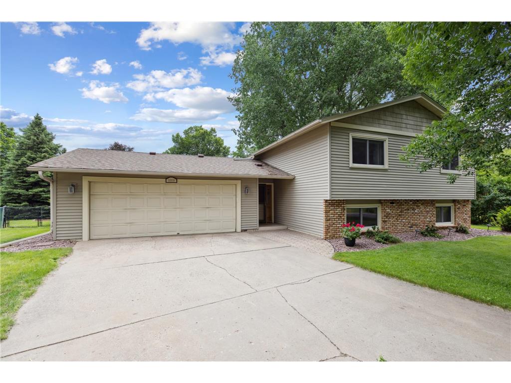 10838 100th Place N Maple Grove MN 55369 6520557 image1