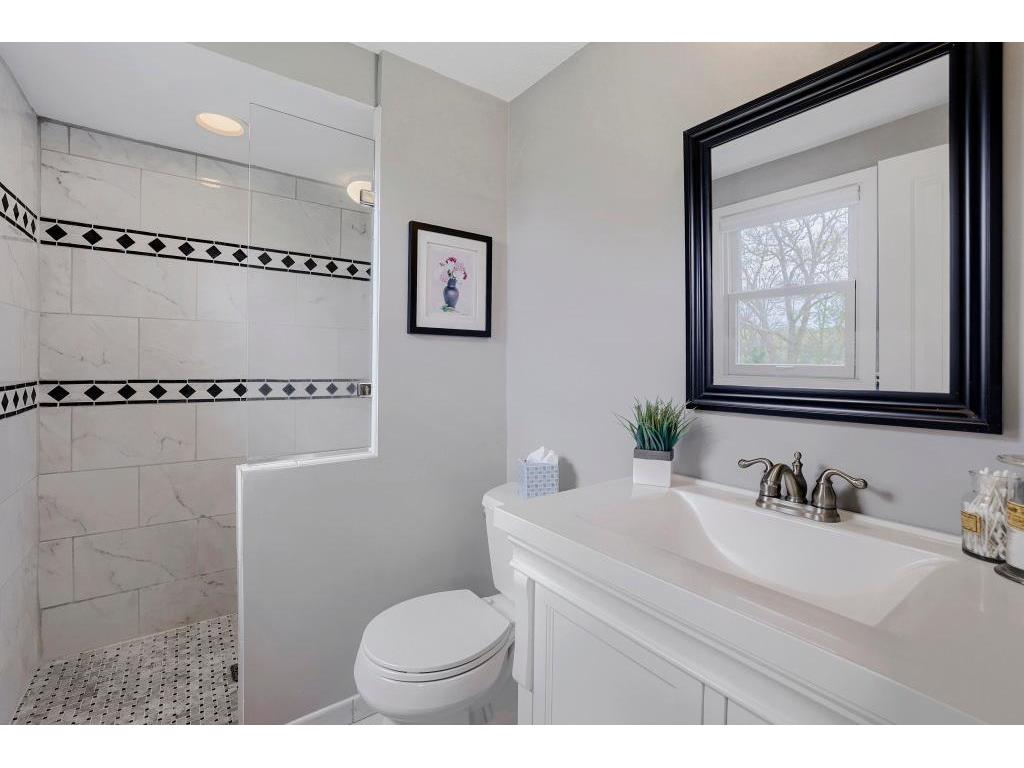 1085 Oak Circle Medina MN 55391 7065040 image22