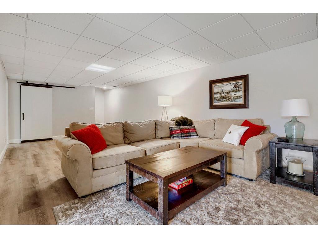 1085 Oak Circle Medina MN 55391 7065040 image28