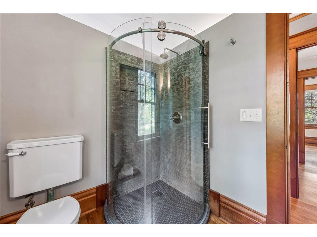 1085 Ryan Avenue W Roseville MN 55113 6820666 image28