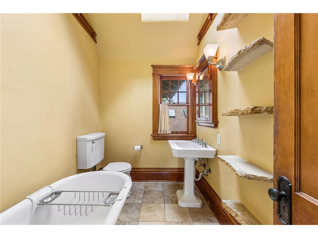 1085 Ryan Avenue W Roseville MN 55113 6820666 image31