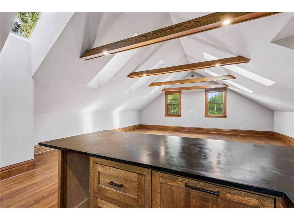 1085 Ryan Avenue W Roseville MN 55113 6820666 image38