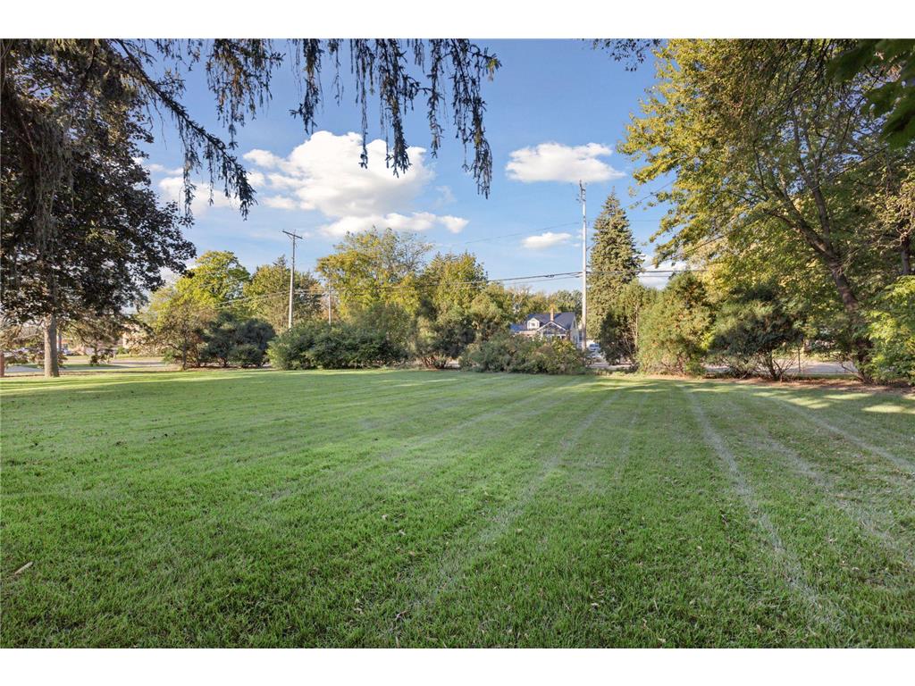 1085 Ryan Avenue W Roseville MN 55113 6820666 image55