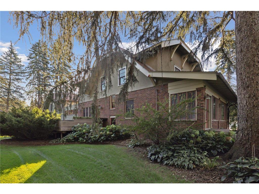 1085 Ryan Avenue W Roseville MN 55113 6820666 image56