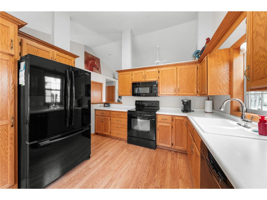 10850 Woodland Drive Chisago City MN 55013 - Green 7052775 image17