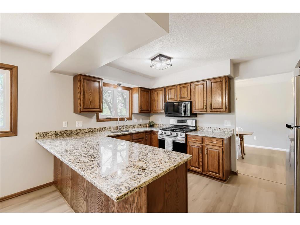 10855 Avocet Street NW Coon Rapids MN 55433 7072546 image2