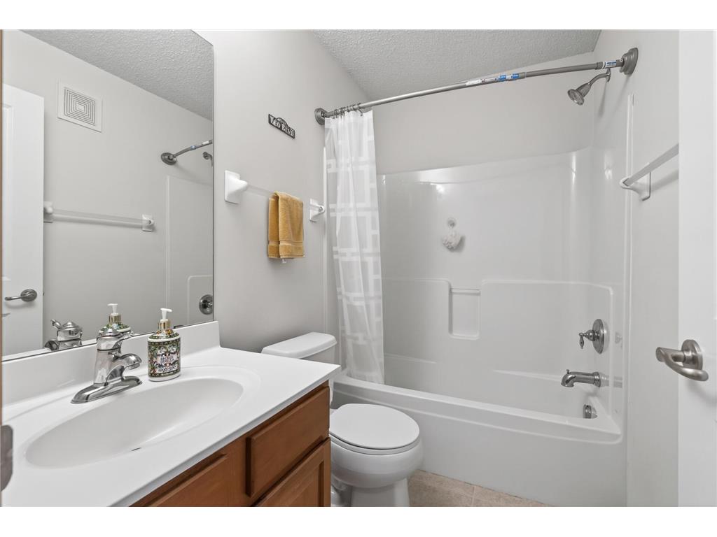10859 Kingsfield Lane Woodbury MN 55129 7058229 image15
