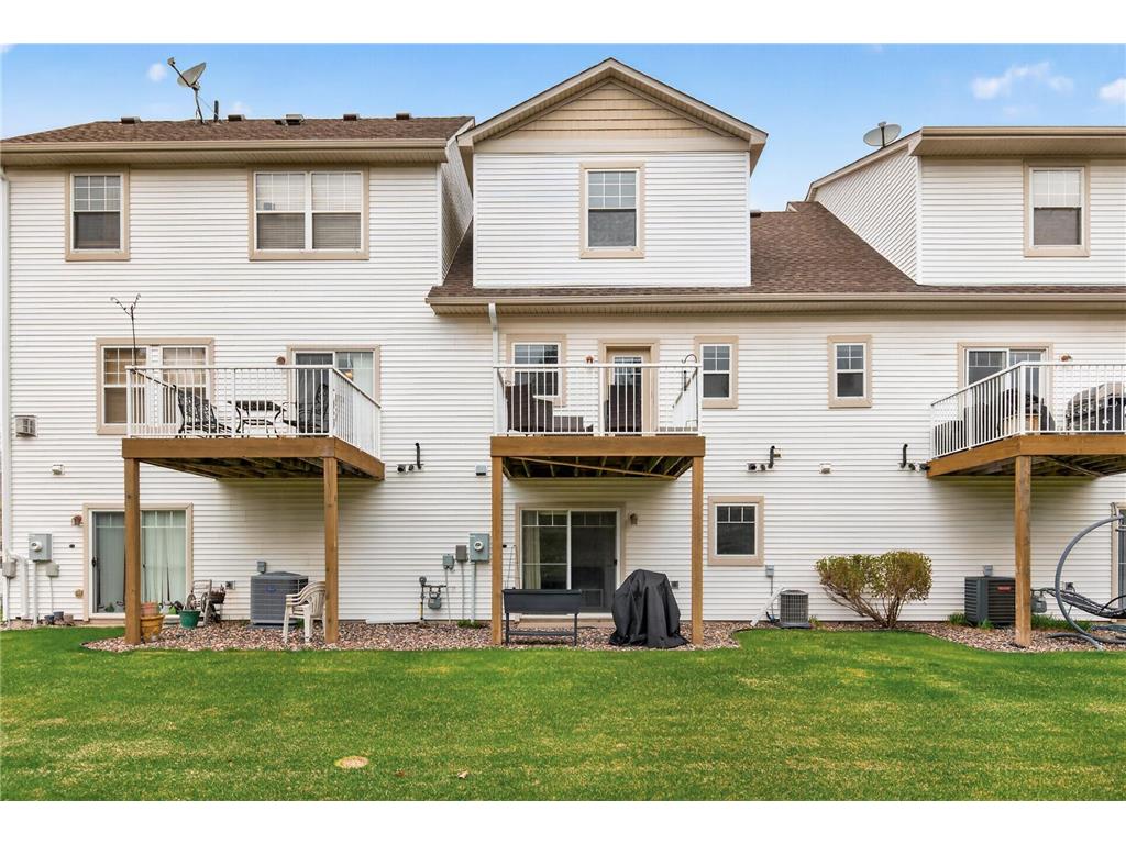 10859 Kingsfield Lane Woodbury MN 55129 7058229 image28