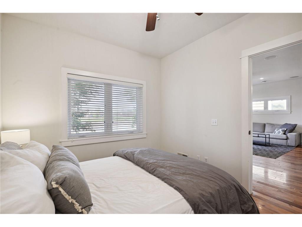 1086 11th Avenue SE Minneapolis MN 55414 6822284 image7