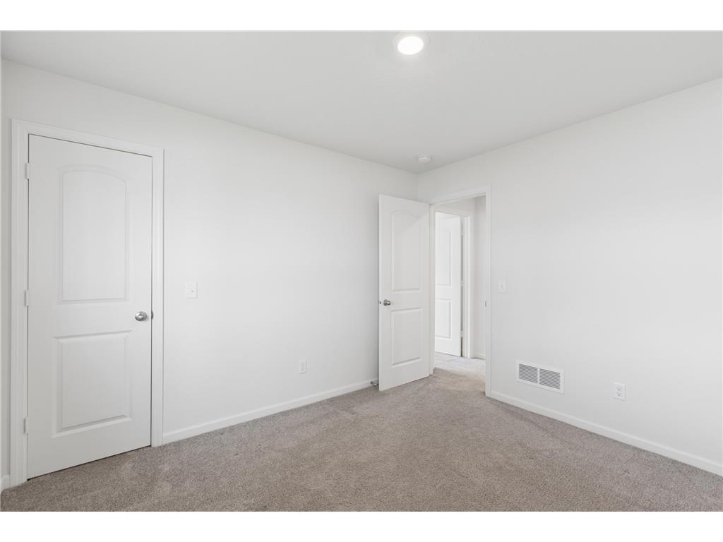 1086 Foede Circle Montrose MN 55363 7072699 image27