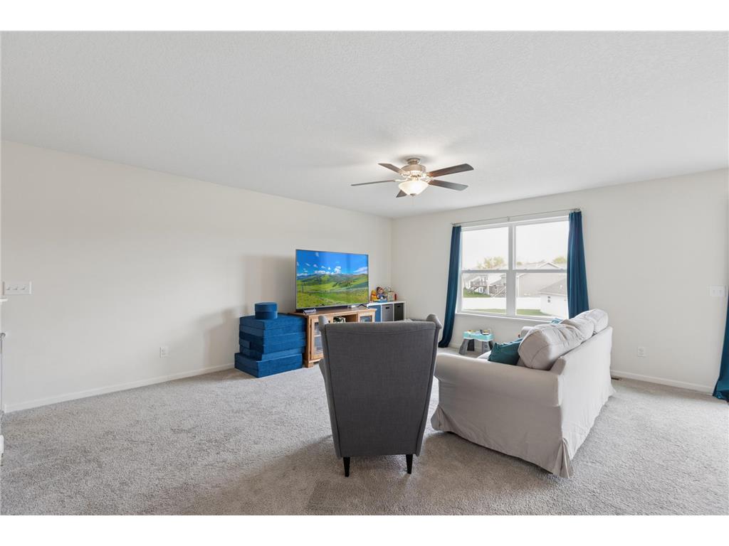 1086 Foede Circle Montrose MN 55363 7072699 image4