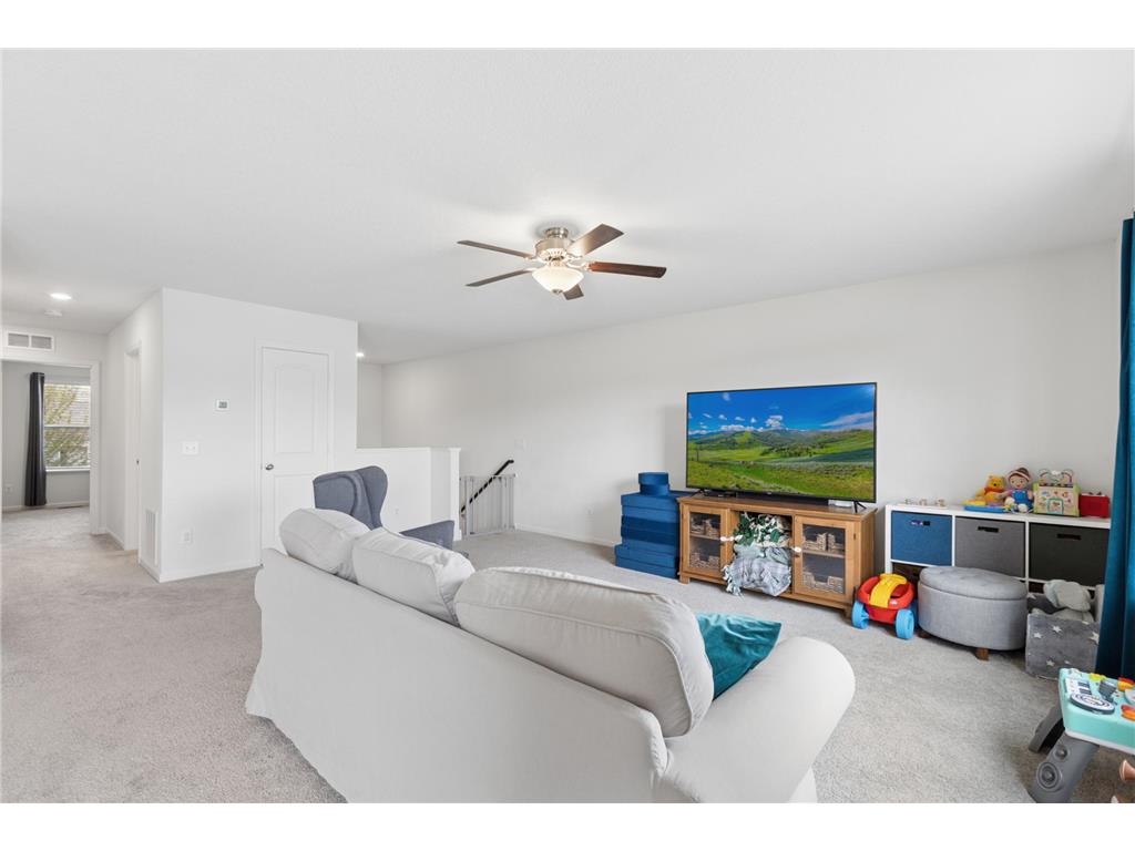 1086 Foede Circle Montrose MN 55363 7072699 image5