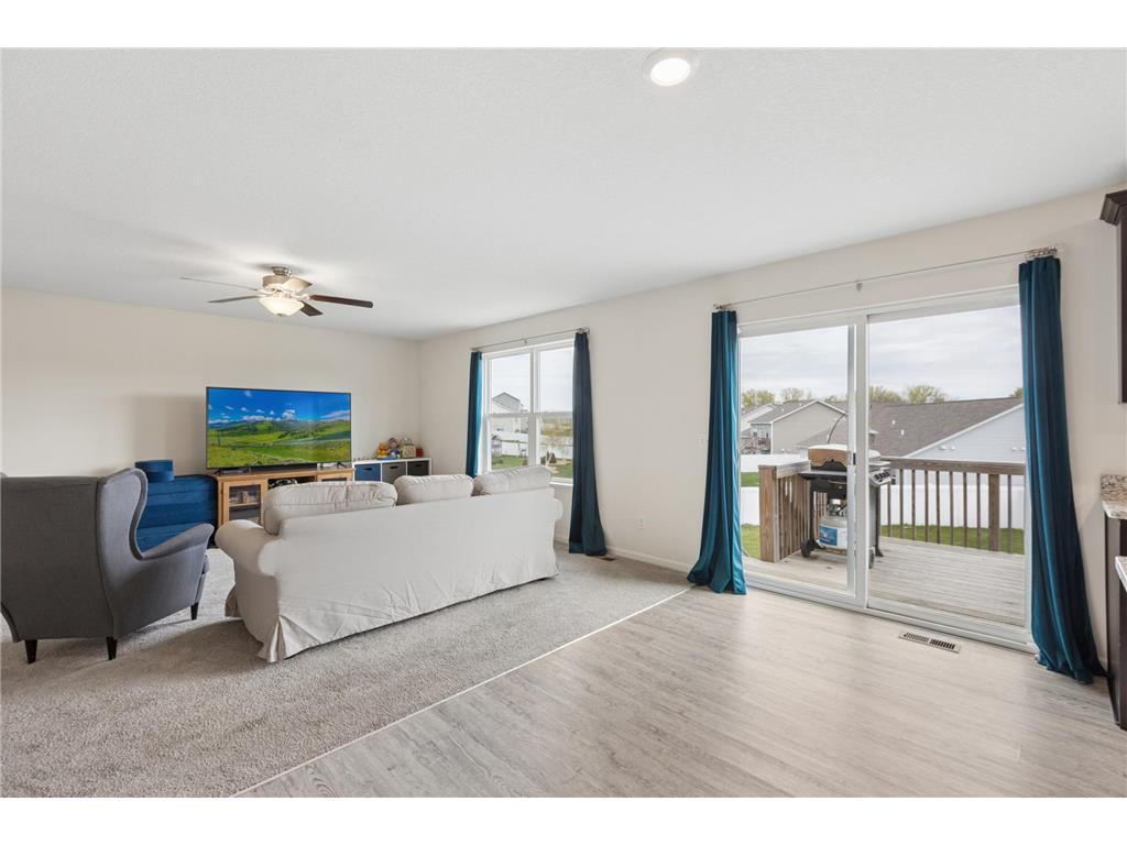 1086 Foede Circle Montrose MN 55363 7072699 image6