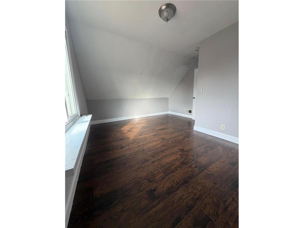 1086 Galtier Street Saint Paul MN 55117 7032492 image16
