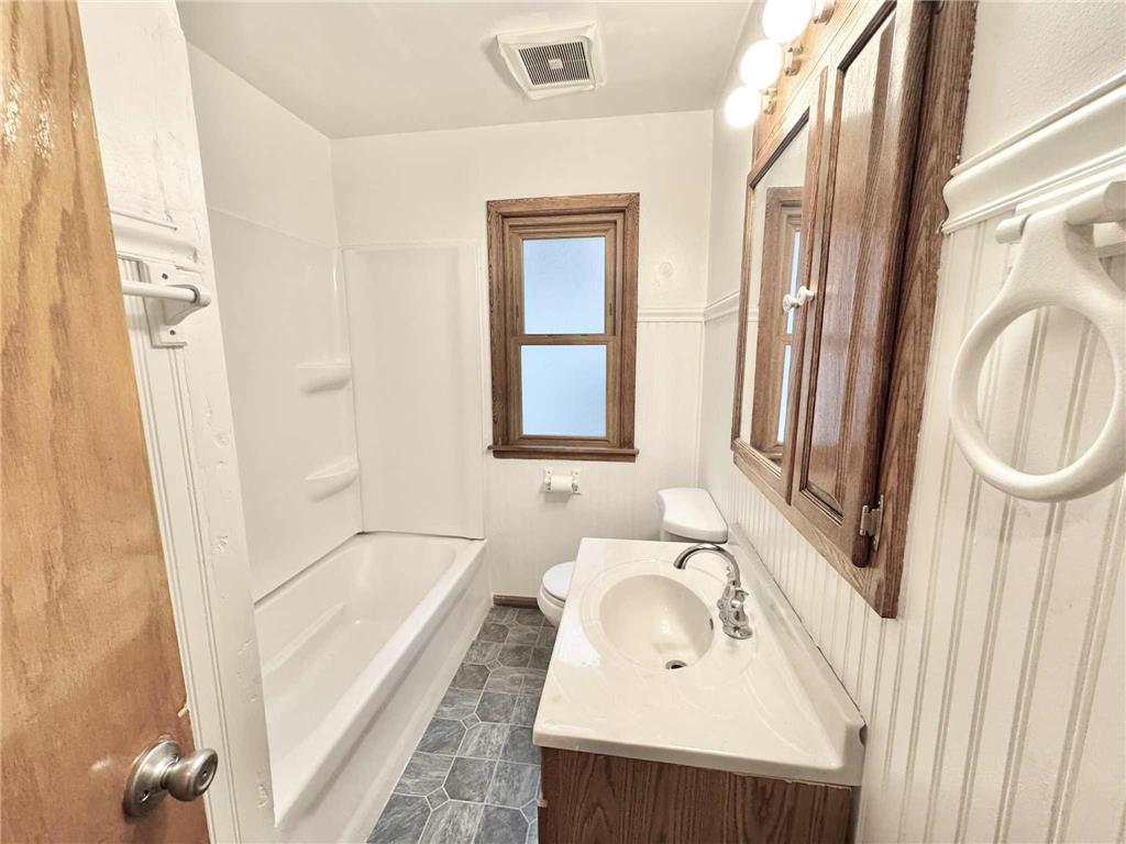 1086 Margaret Street Saint Paul MN 55106 6809319 image17