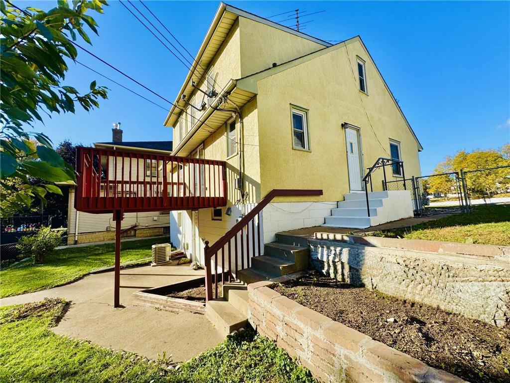 1086 Margaret Street Saint Paul MN 55106 6809319 image7