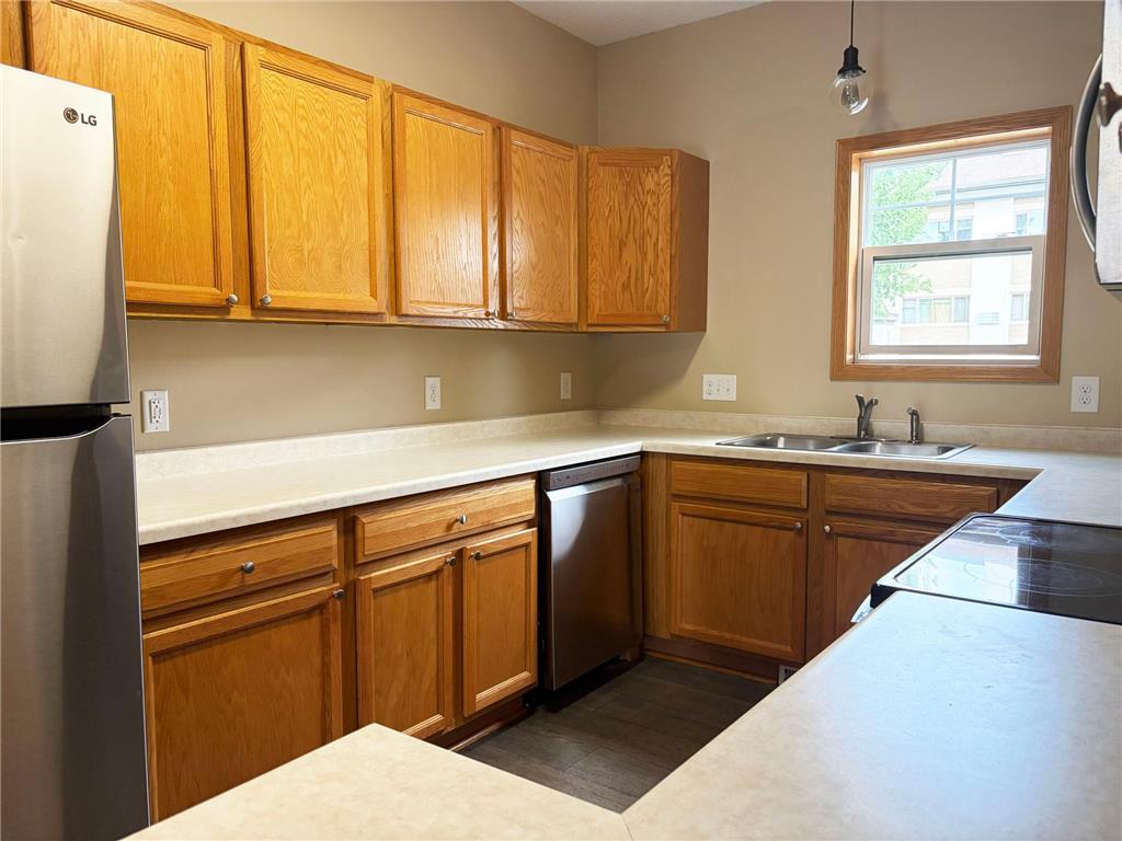 1087 Barclay Street Saint Paul MN 55106 7100760 image12
