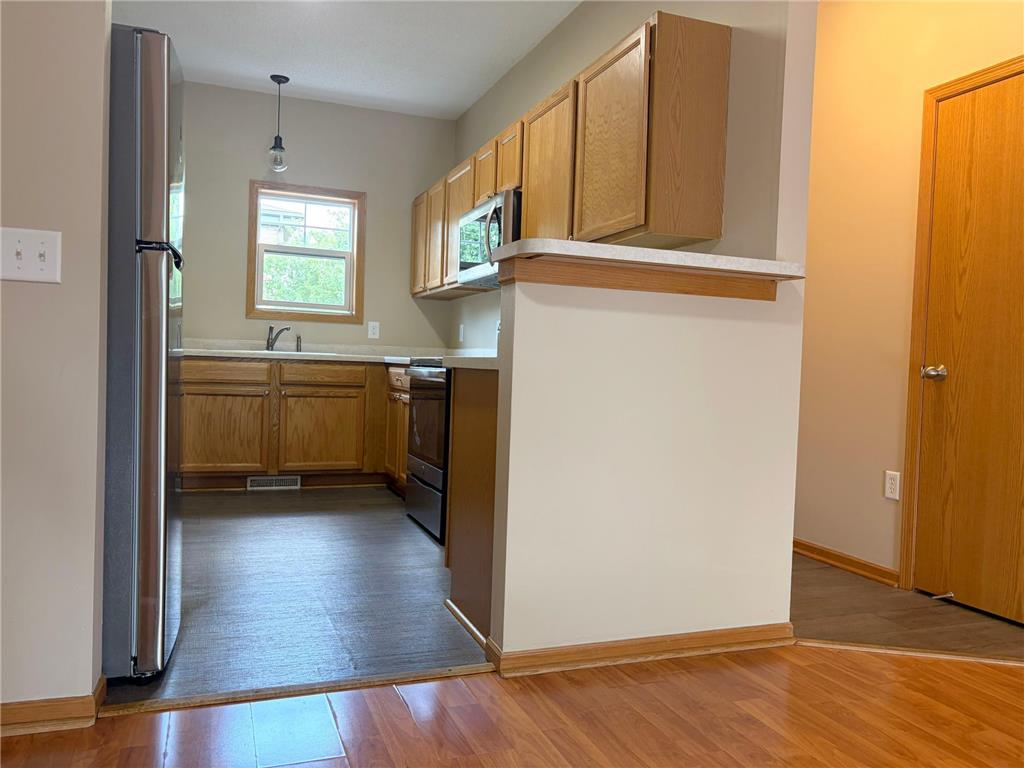 1087 Barclay Street Saint Paul MN 55106 7100760 image13