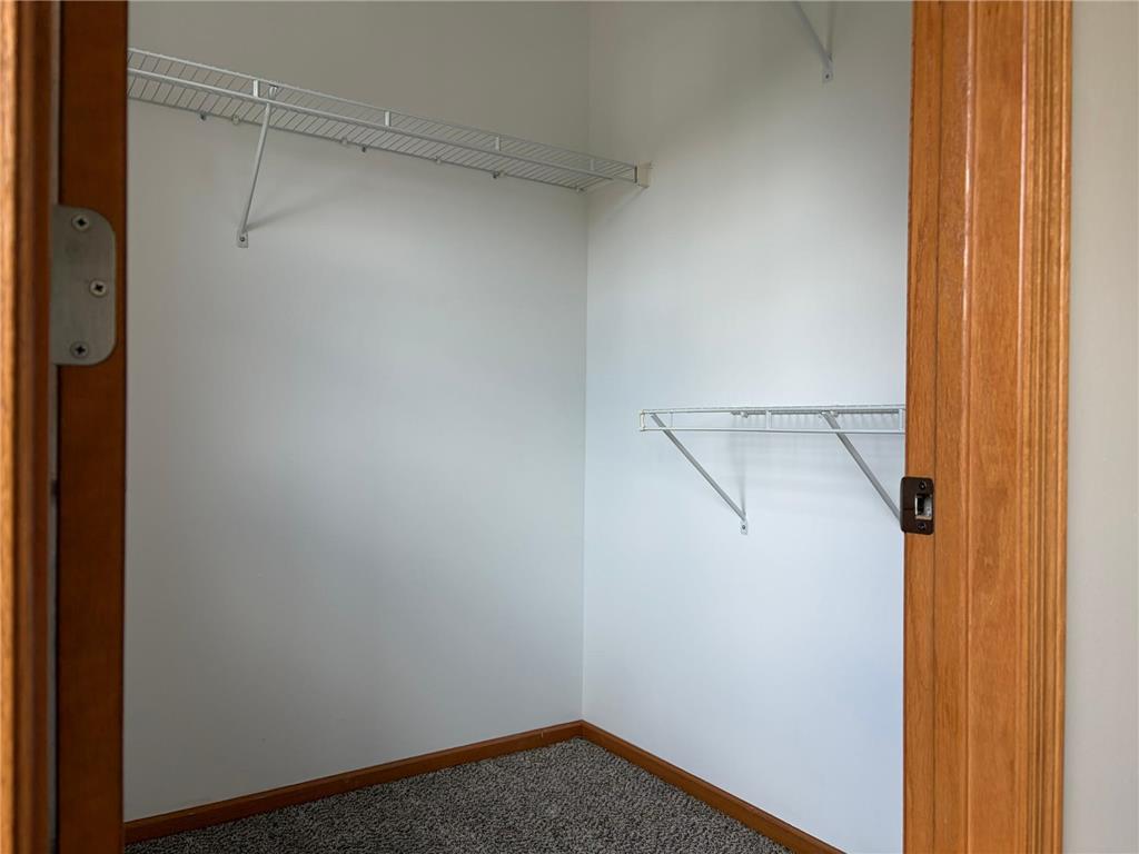 1087 Barclay Street Saint Paul MN 55106 7100760 image26