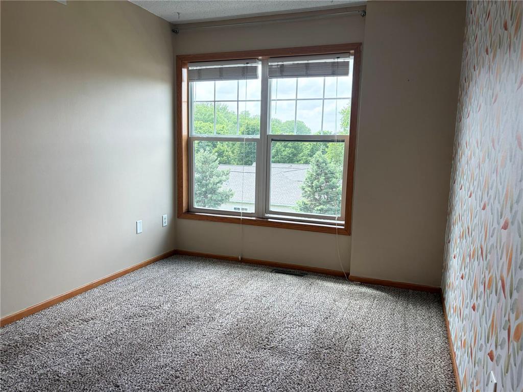 1087 Barclay Street Saint Paul MN 55106 7100760 image31