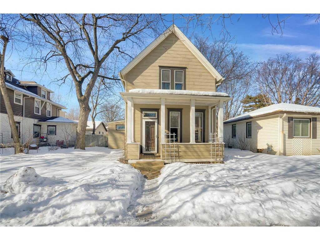 1087 Chatsworth Street N, Saint Paul, MN, 55103 MLS 6267653 Edina