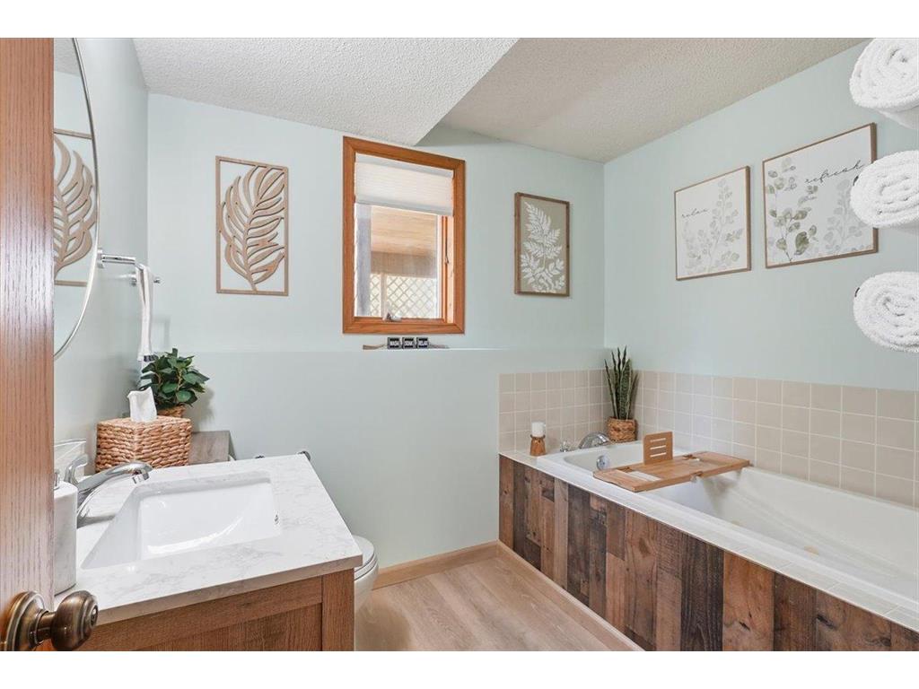 1087 Tanney Lane Hudson WI 54016 7069808 image27