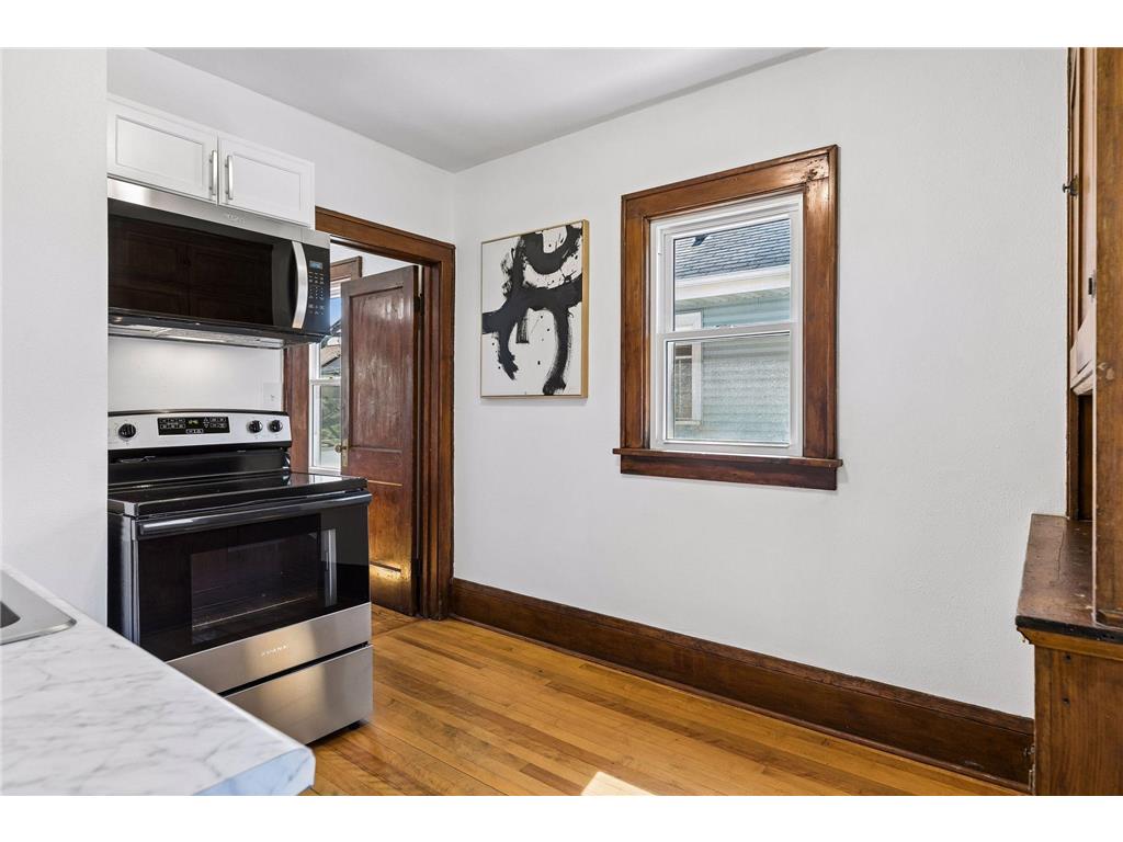 1087 Western Avenue N Saint Paul MN 55117 7060016 image7