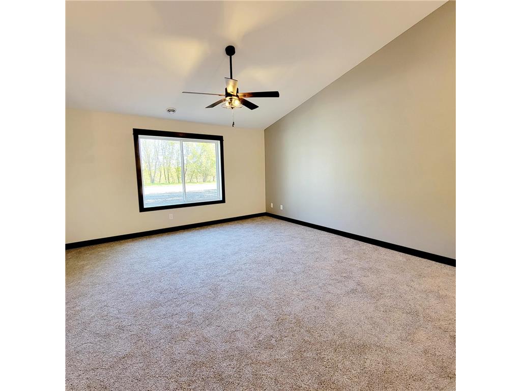 1088 Cullen Street Saint Peter MN 56082 7054680 image13