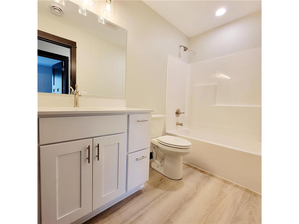 1088 Cullen Street Saint Peter MN 56082 7054680 image18