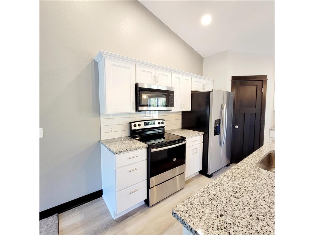 1088 Cullen Street Saint Peter MN 56082 7054680 image8