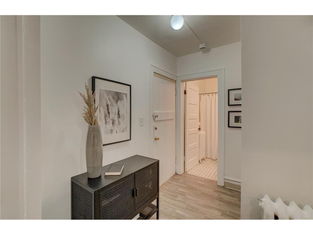 1088 Dayton Avenue Saint Paul MN 55104 7092551 image21