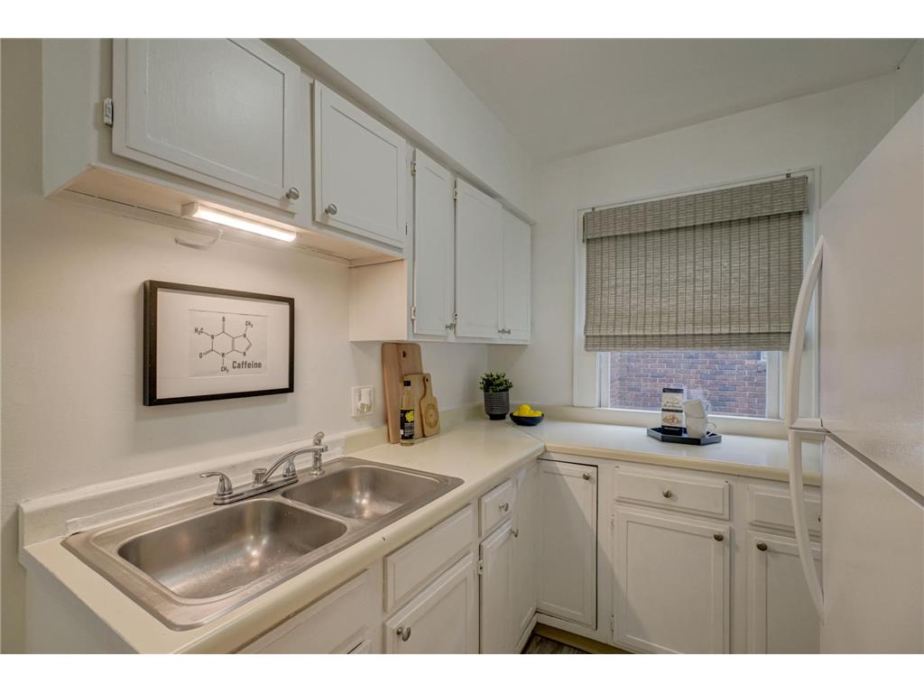 1088 Dayton Avenue Saint Paul MN 55104 7092551 image27