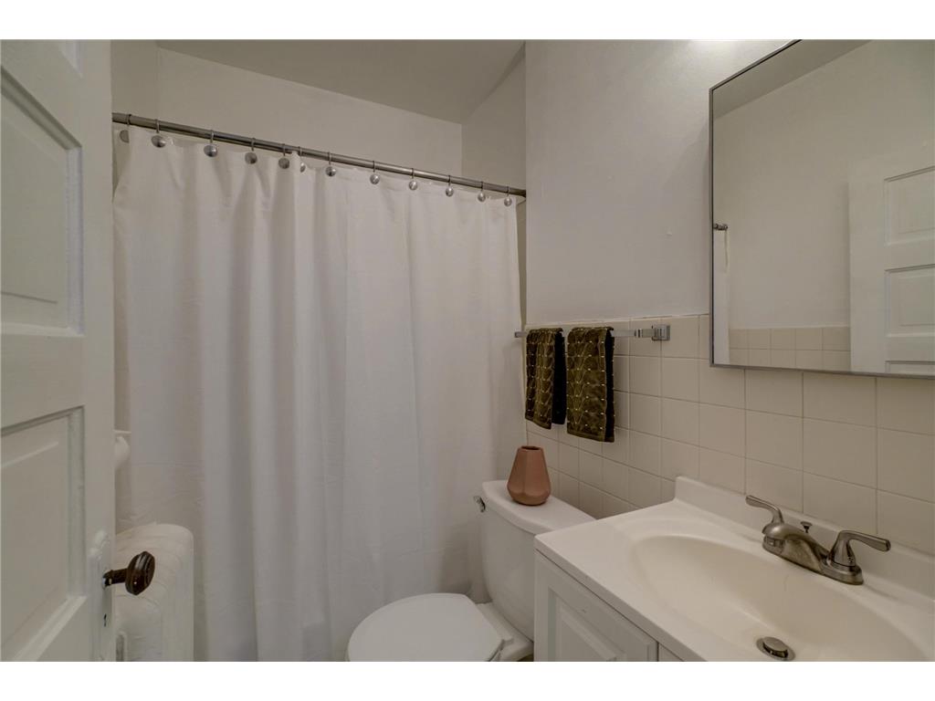 1088 Dayton Avenue Saint Paul MN 55104 7092551 image32