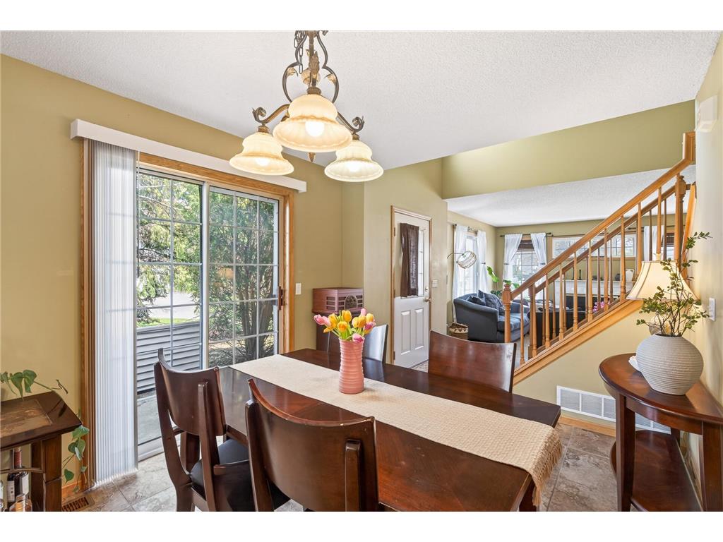 1088 Lovell Avenue W Roseville MN 55113 7067243 image11